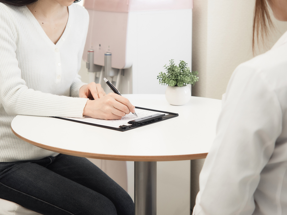 脱毛中に妊娠が発覚した際の対応